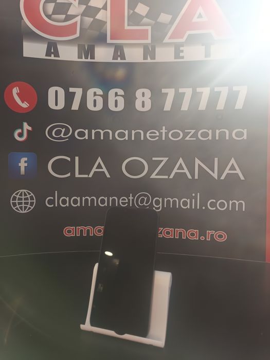 Amanet ozana vinde iPhone 14 96% bateria