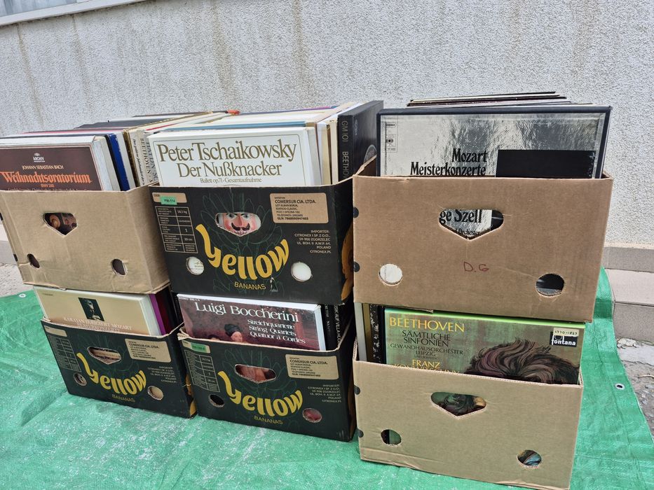 Vând lot 500Lp muzică clasică colectie mixta 3 lei un disc vinil
