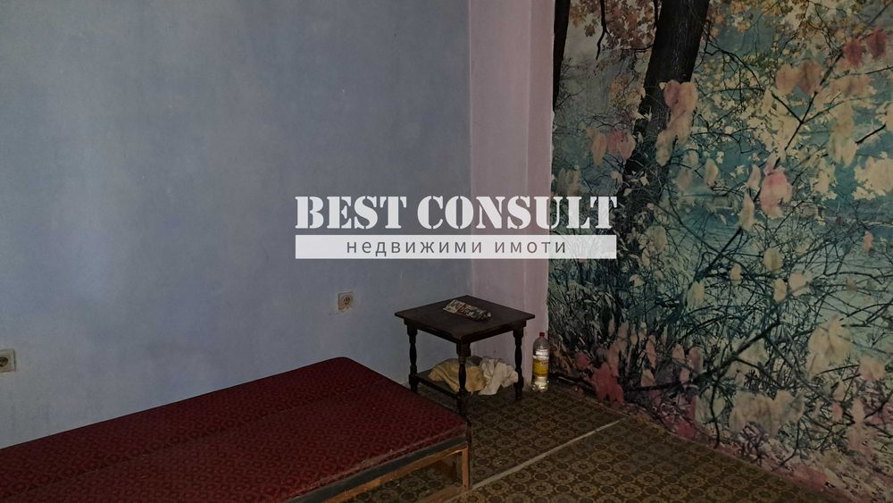 Продава се Тристаен апартамент в Русе, Център - 91 кв.м за 1099 €/кв.м - Снимка #8