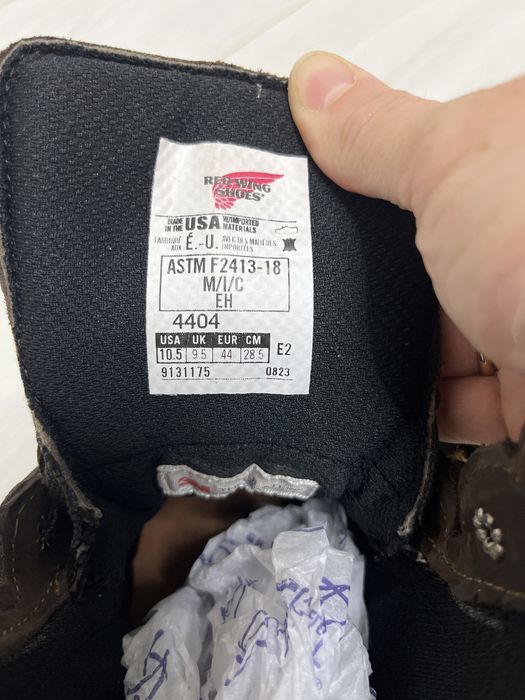 Продам демисезонные ботинки RedWing