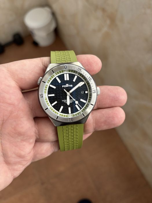 Fortis Marinemaster M44 Chronometer Woodpecker Green