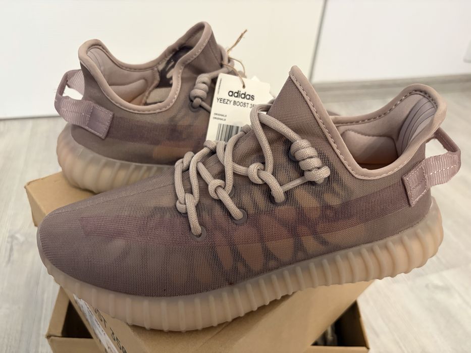 Adidas yeezy 350 v2