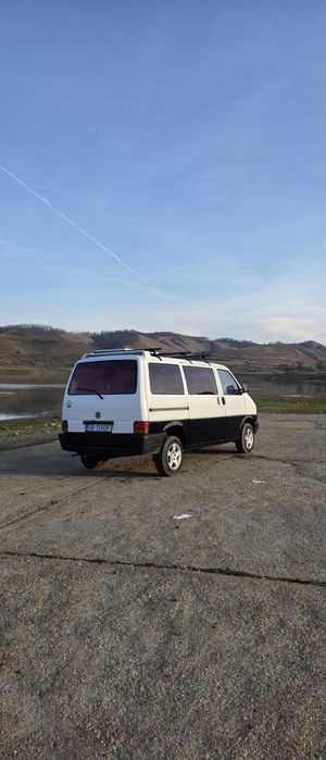 Volkswagen Transporter T4 – 1.9 Diesel, 8+1 locuri