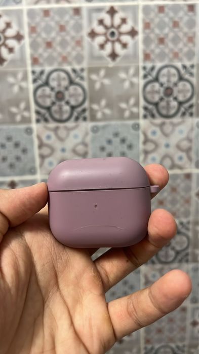 Airpods 3 оригинал только кейс