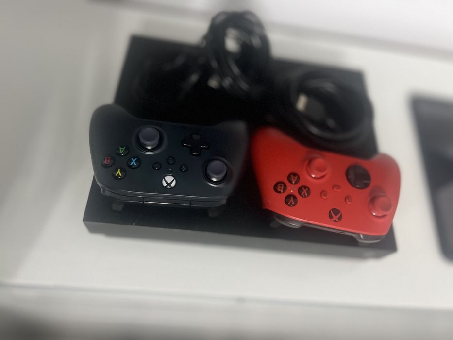 Consola Xbox One X model 1787- 1T