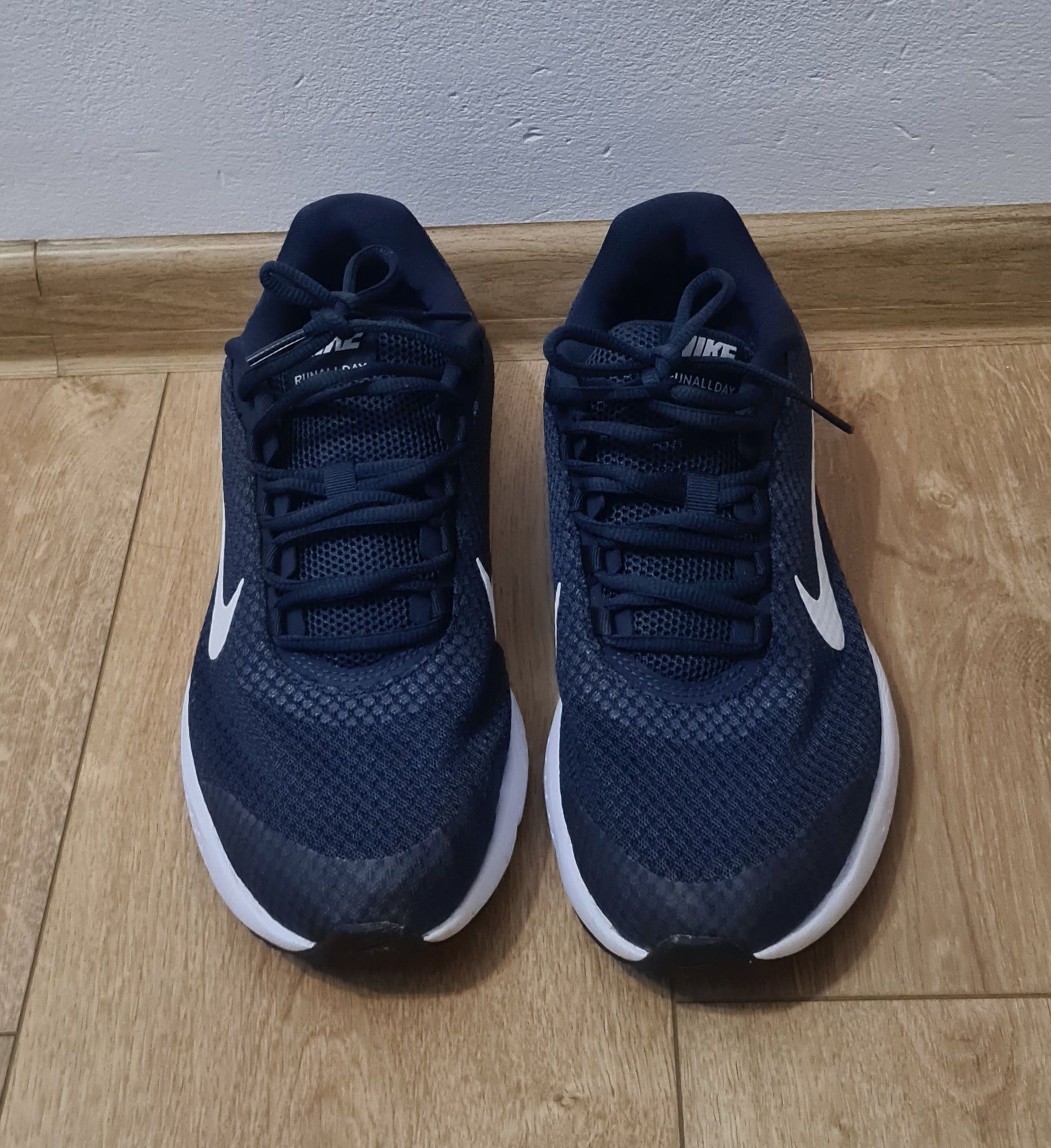 Nike clearance shoes runallday