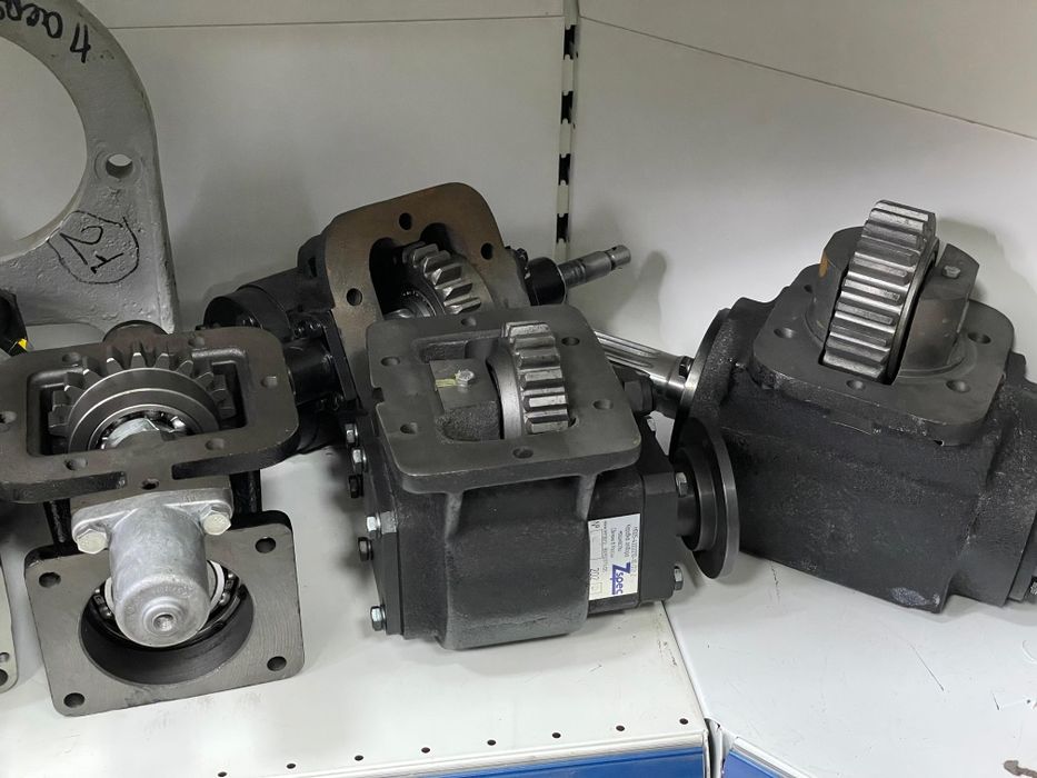 Автозапчасти на автокран