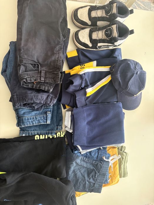 Отдам вещи на мальчика