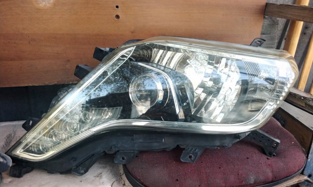 Продам фары. б/у