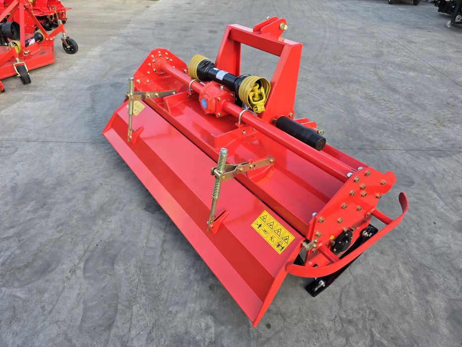 Freza de pământ agricola 1.4m Nouă