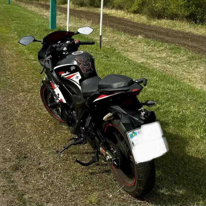 Продам мотоцикл Skyline R11