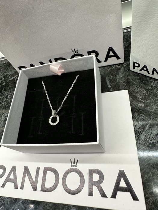 Колие Пандора