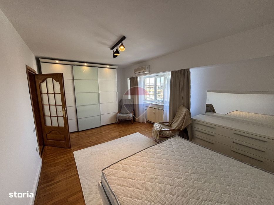 Garsonieră 45 mp, Bd. Unirii renovata, mobilată modern, gata de mutare — fotografia 1