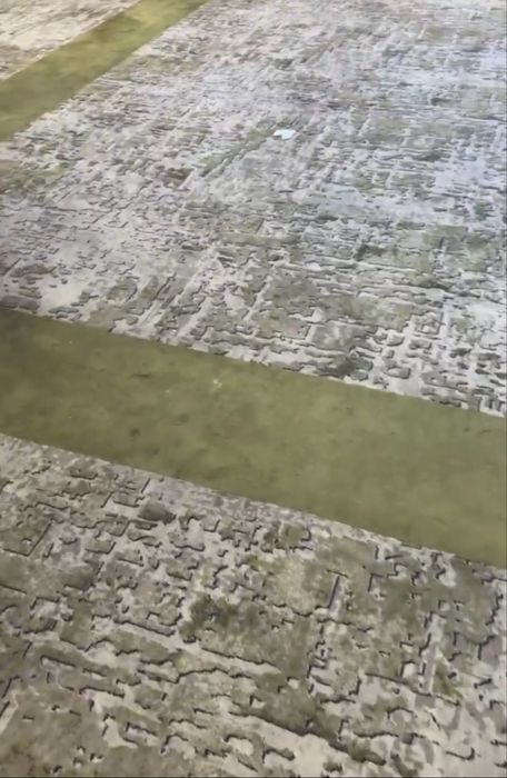 Продаётся ковёр 300кв.м