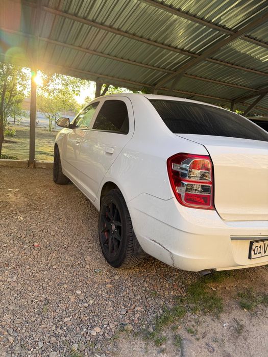 Chevrolet Cobalt 2024 — 4