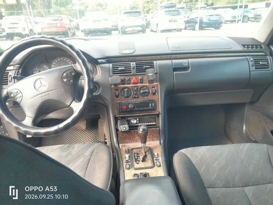 Продам автомобиль MERCEDES BENZ 210