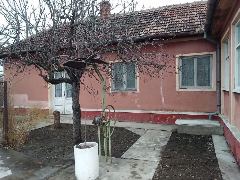 Casă cu grădină - 1432mp