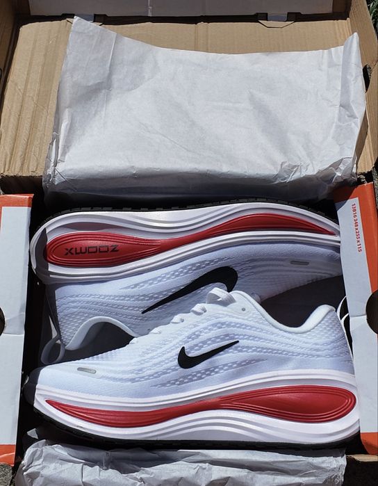 Pantofi Nike Vomero Mărime 43