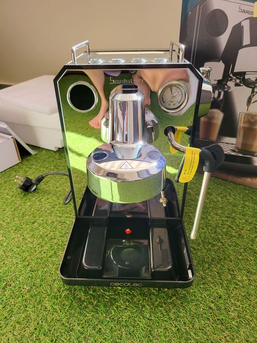 Професионална еспресо кафемашина Cecotec Barista Baristeo Intima