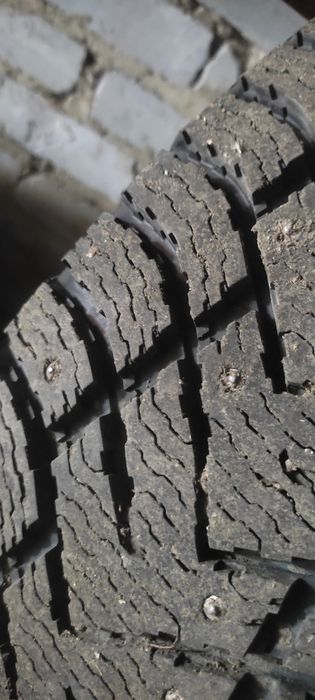 Зимние шины в идеальном состоянии.