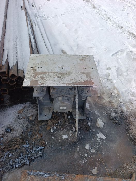 Вибро стол продам.