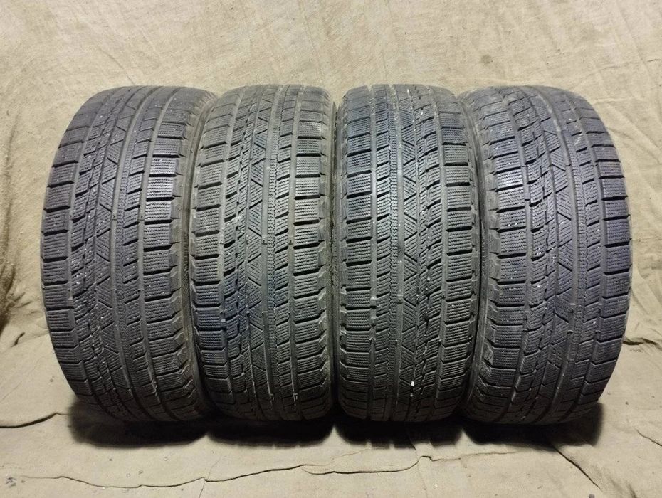 Зимние шины 225/50R17