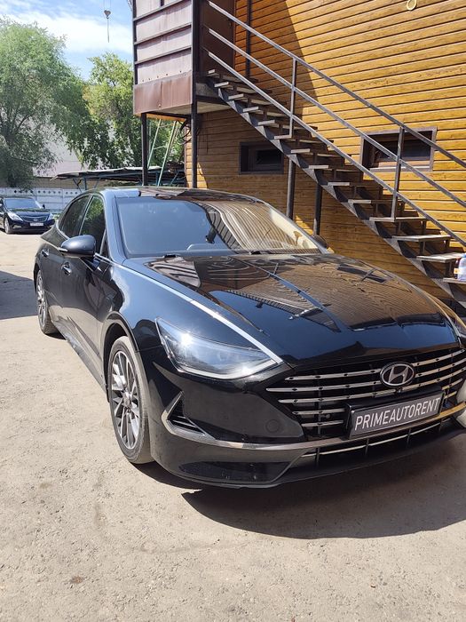 Hyundai Sonata 2020, черная. Чистая, комфортная. Аренда 24/7.
Сдается