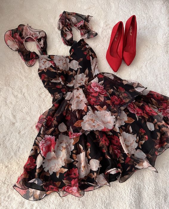 Стилетто в червено