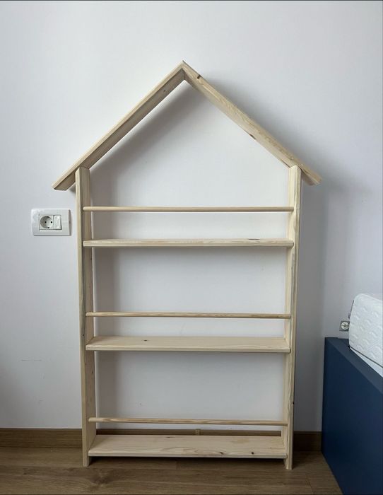 Casuta montessori pentru carti
