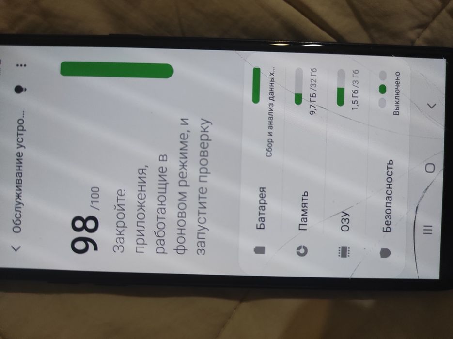 Продам Самсунг А6 3/32