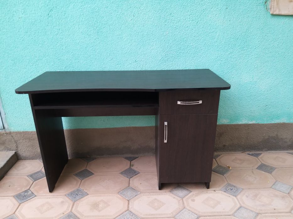 Продается мебель для салона красоты.