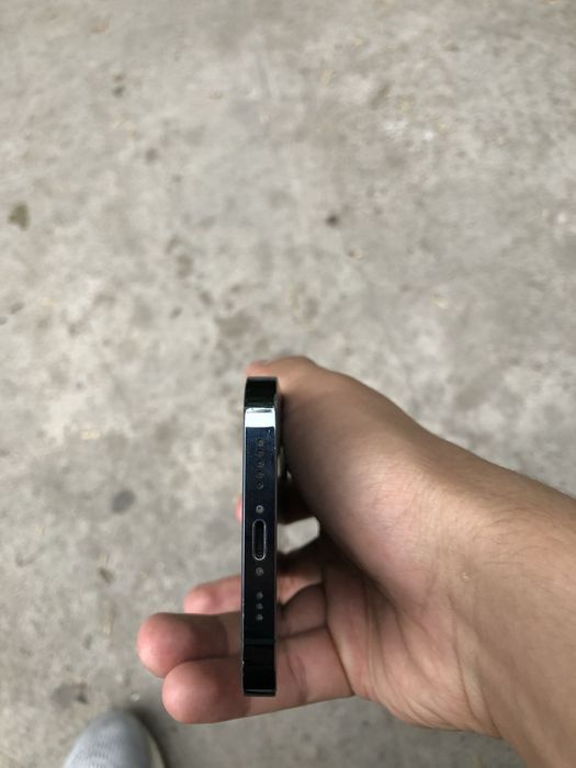 Iphone 12 pro sotiladi srochna