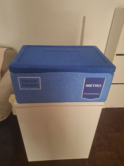Cutie termoizolanta 40L