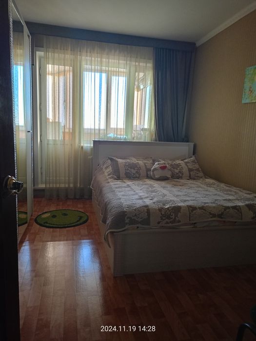 Продам 3- ëх комнатную квартиру