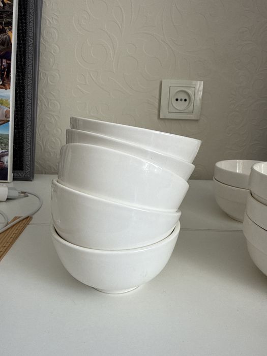 Ақ кеселер (пиала) шай, сорпаға