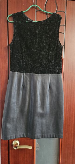 Платья  44 - 46р