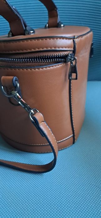 Дамска чанта от естествена кожа