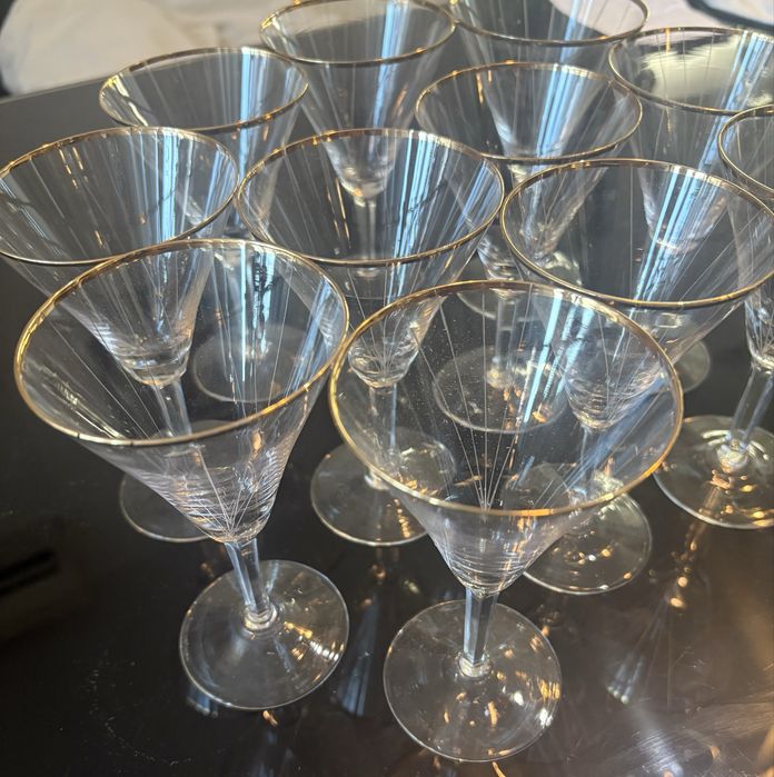 Кристални чаши със столче