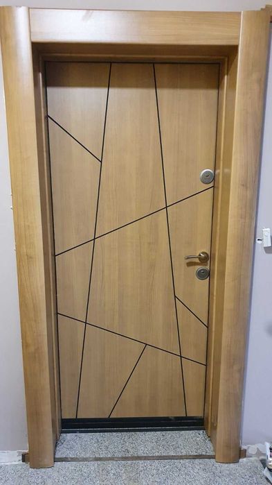 Входни врати НА СКЛАД