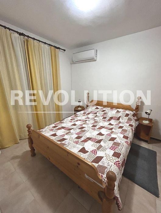 Тристаен апартамент в района на м-т Траката