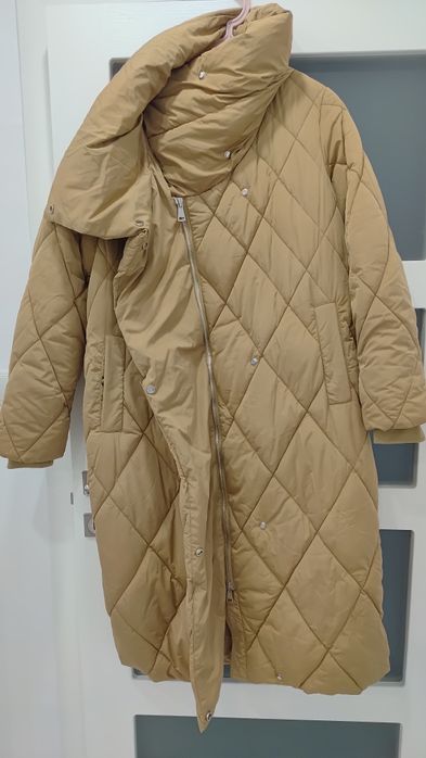 Дълго кафяво зимно яке Stradivarius ,размер S