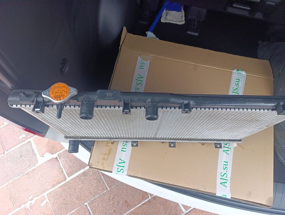 Радиатор subaru outback 2007