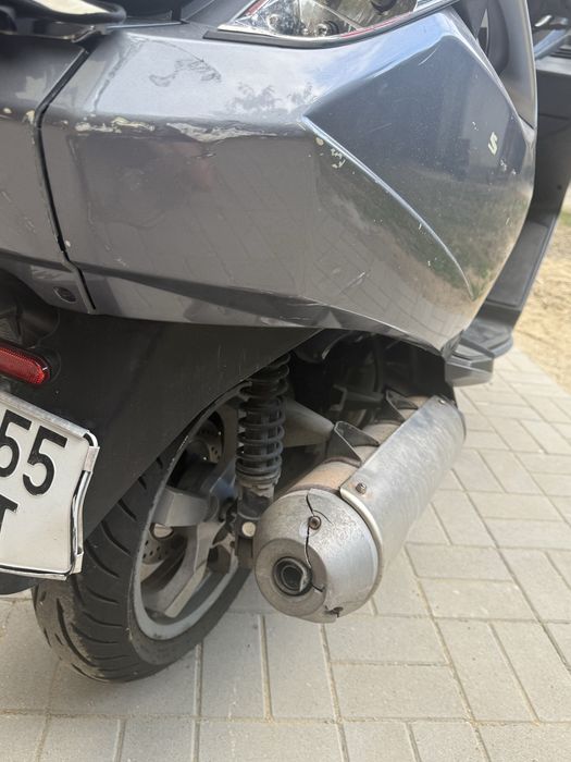 Vand scuter Peugeot 125(se poate conduce cu cat B)