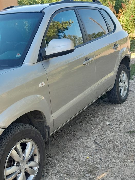 Vând Hyundai tucson