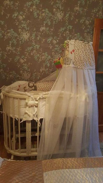 Детская кроватка