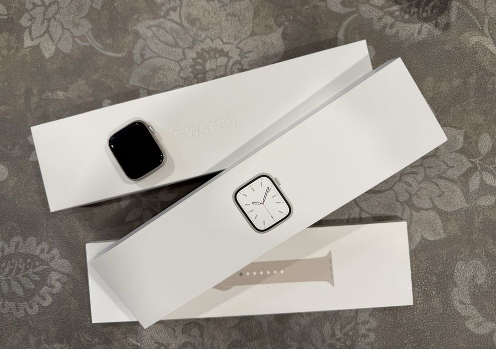 Apple Watch 7 45mm Starlight
