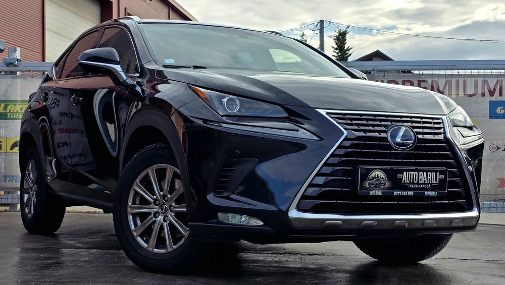 Lexus Seria NX Lexus NX-Serie NX 300h E-Four Pack Business