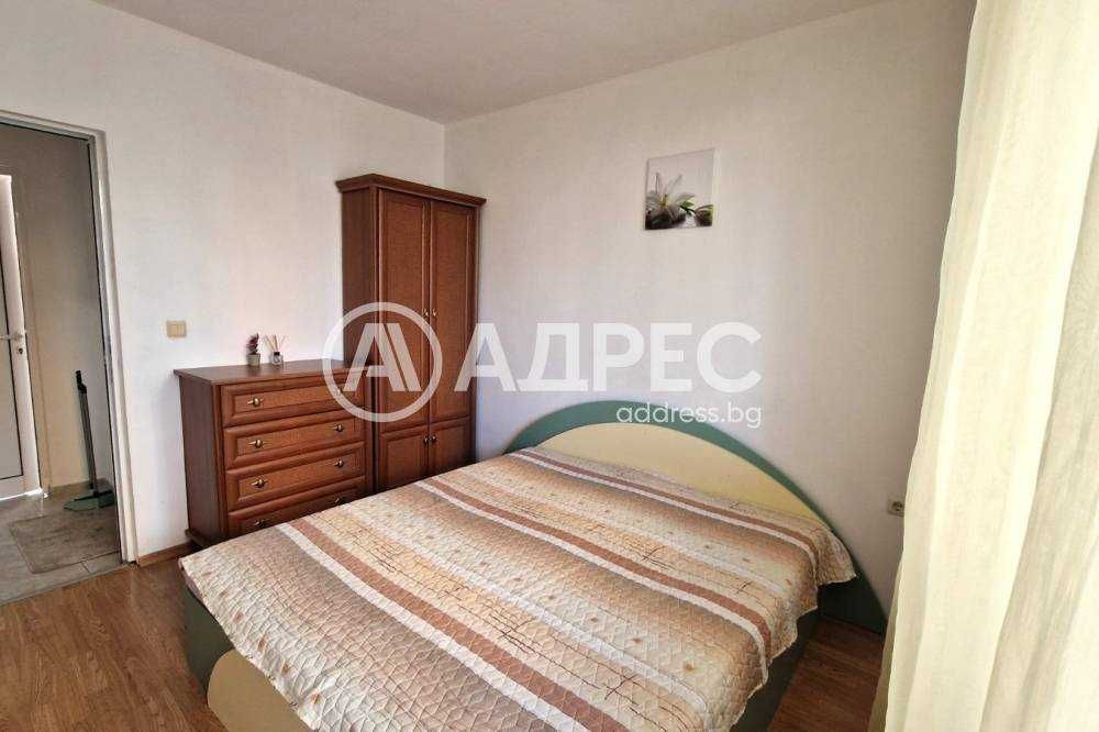 Двустаен апартамент в кв. Погреби, Варна
