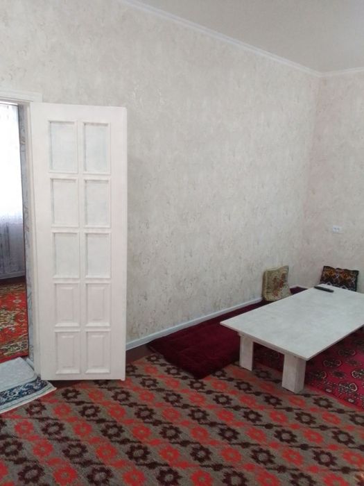 Сдается пол дом в 1 азотчике 2 ком