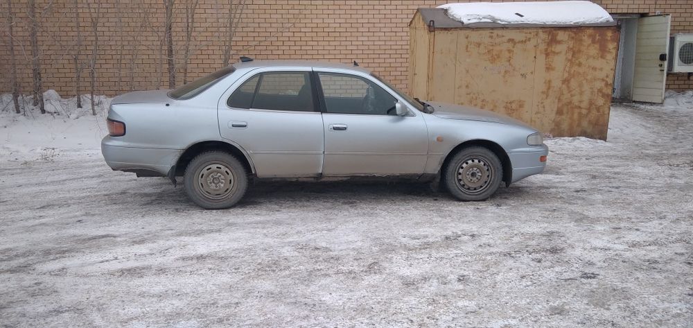 Продам Камри 10 2.2 объем